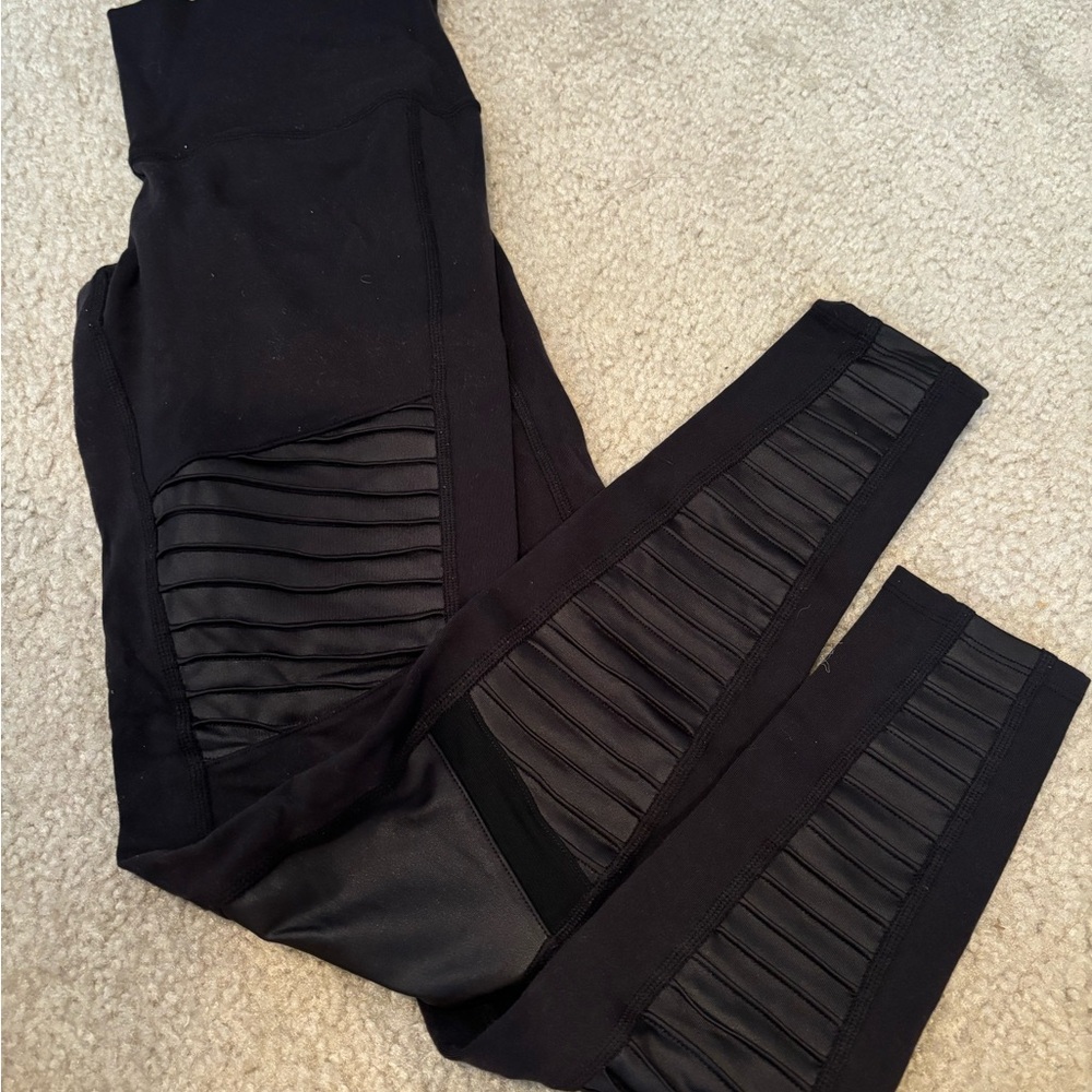 Alo moto leggings XS very good used condition